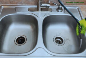 How to Remove Rust Stains from Kitchen Sink