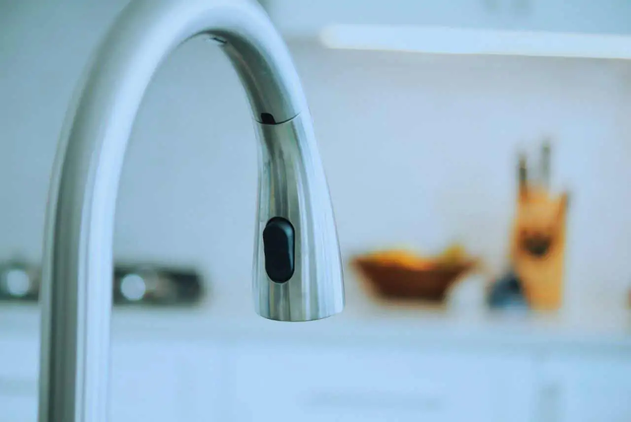 How to Clean a Delta Pull Down Kitchen Faucet Aerator?